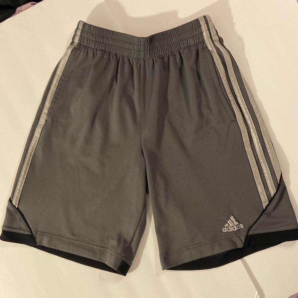 ⚽️ BOY’S ADIDAS SHORTS ⚽️